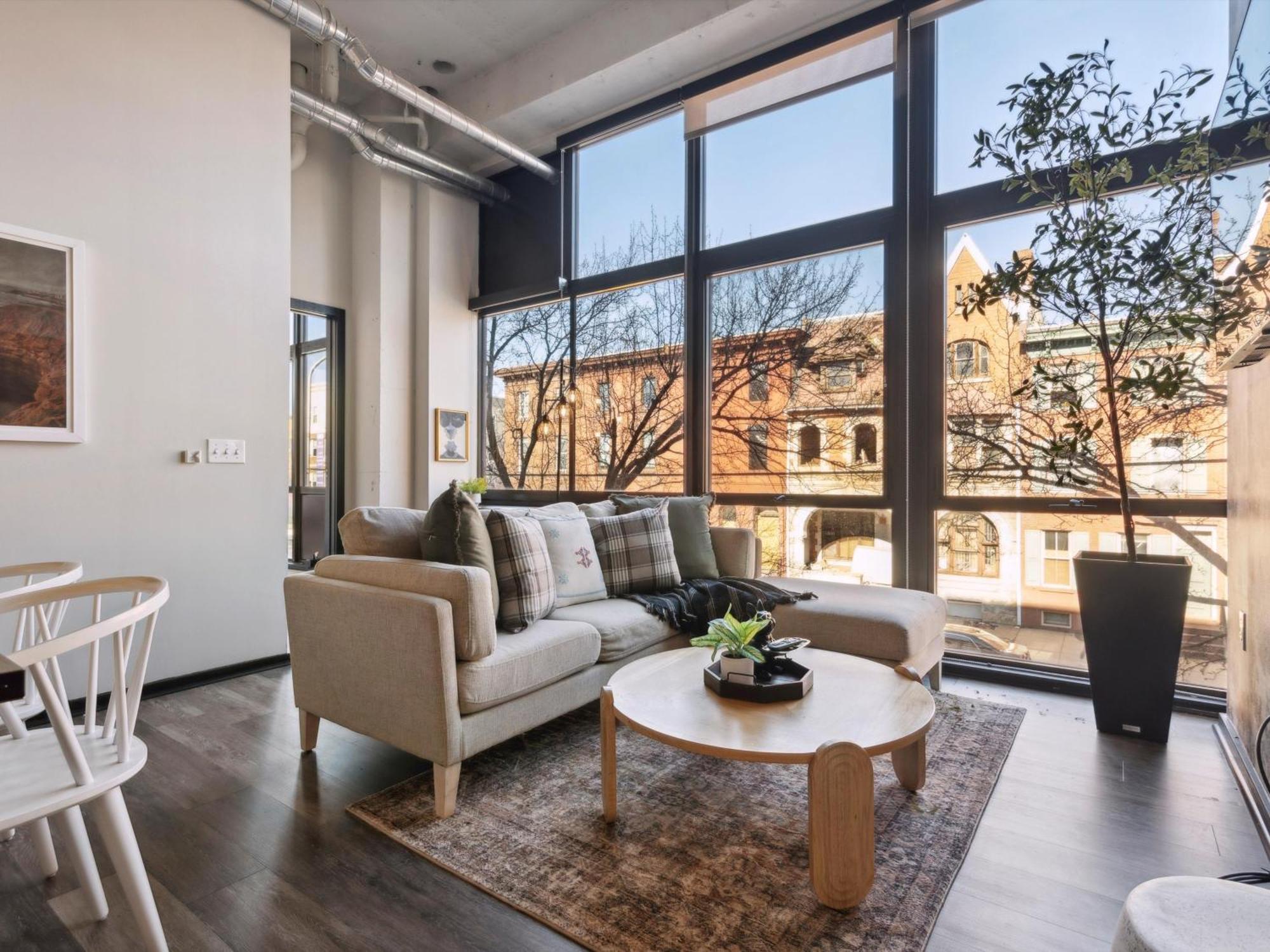 Large 3Br Apts & Studios, Free Parking, Gym, Game Room Philadelphia Exterior foto