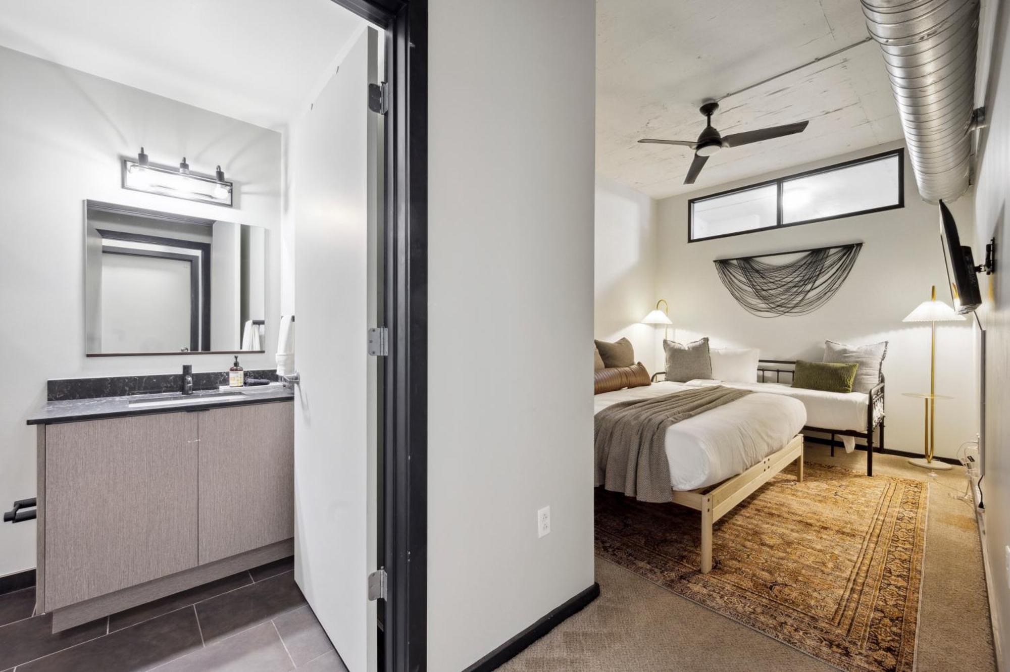 Large 3Br Apts & Studios, Free Parking, Gym, Game Room Philadelphia Exterior foto